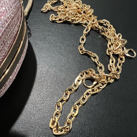 Pink Heart-Shaped Women's Bag - Picture 6 of 6